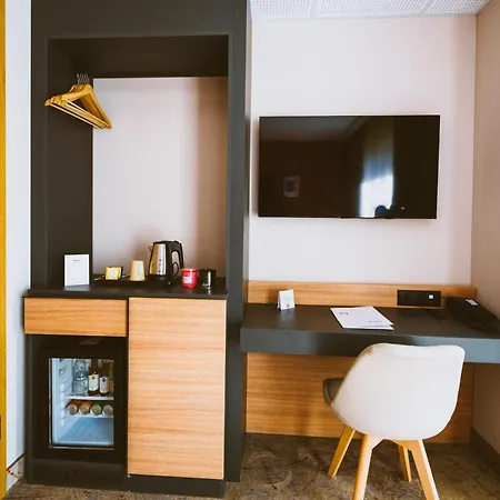 B1 Downtown Hotel