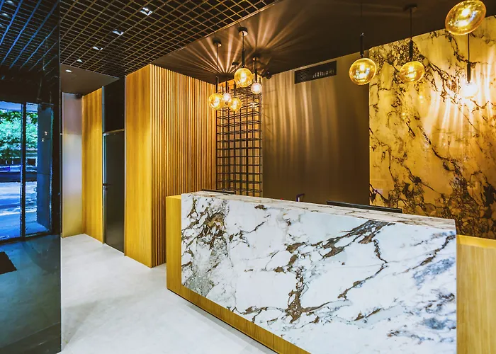 B1 Downtown Hotel, Hotel