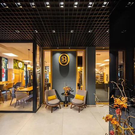 B1 Downtown Hotel, Hotel