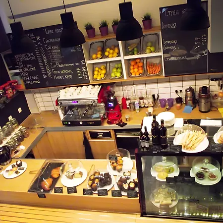 Hotel B1 Downtown Hotel, 3*