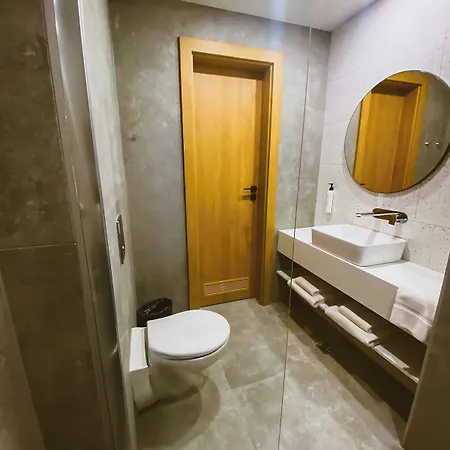 B1 Downtown Hotel, 3*