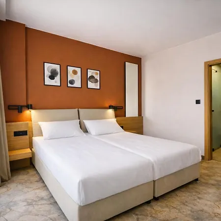 B1 Downtown Hotel, 3*