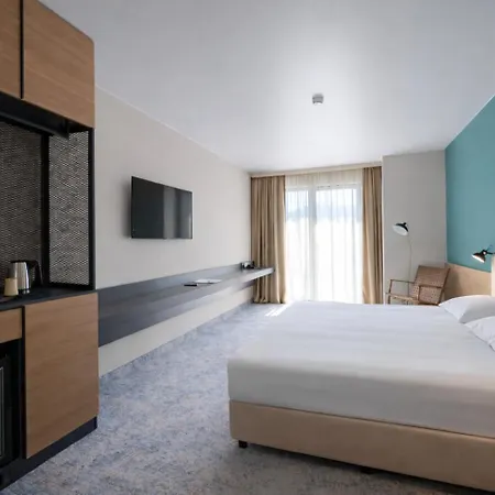B1 Downtown Hotel, Hotel 3*