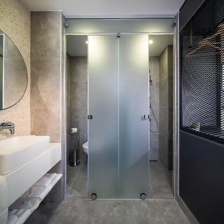 Hotel B1 Downtown Hotel, 3*