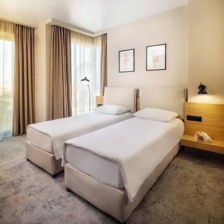 B1 Downtown Hotel,