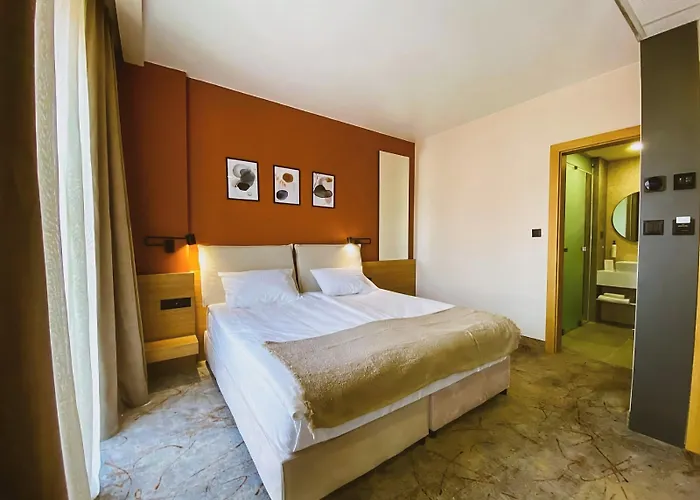 B1 Downtown Hotel, Hotel