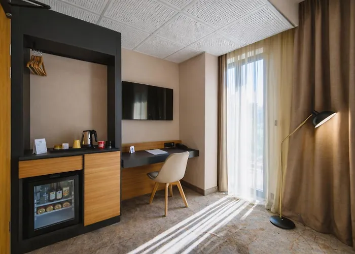 B1 Downtown Hotel, 3*