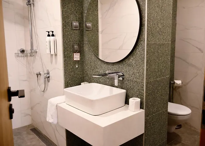 Hotel B1 Downtown Hotel, 3*