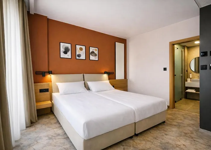 B1 Downtown Hotel, 3*